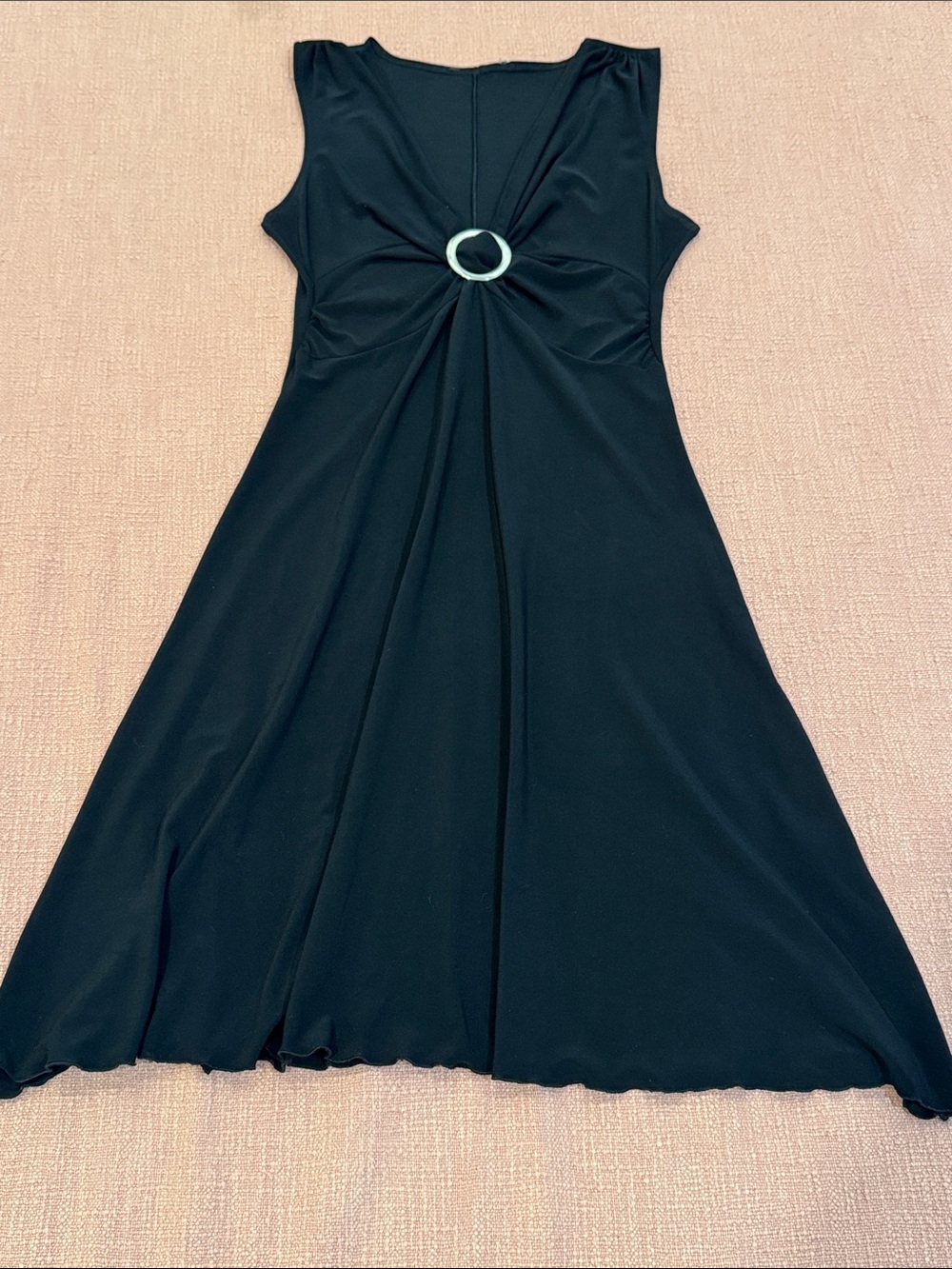 Sleeveless stretchy med wm’s Black Midi Dress with Center Ring Detail